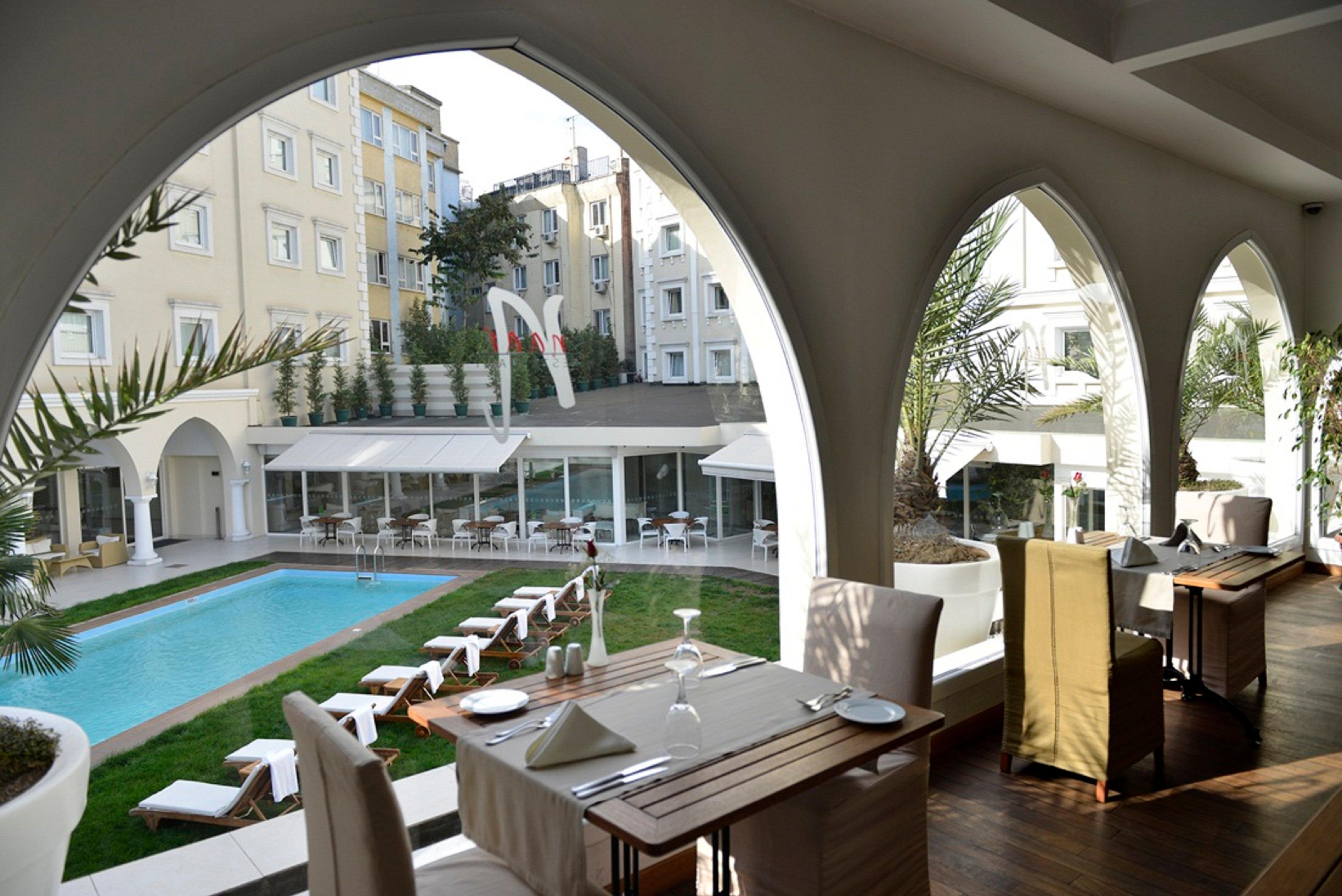 Holiday Inn Istanbul City By Ihg Екстериор снимка The hotel's restaurant