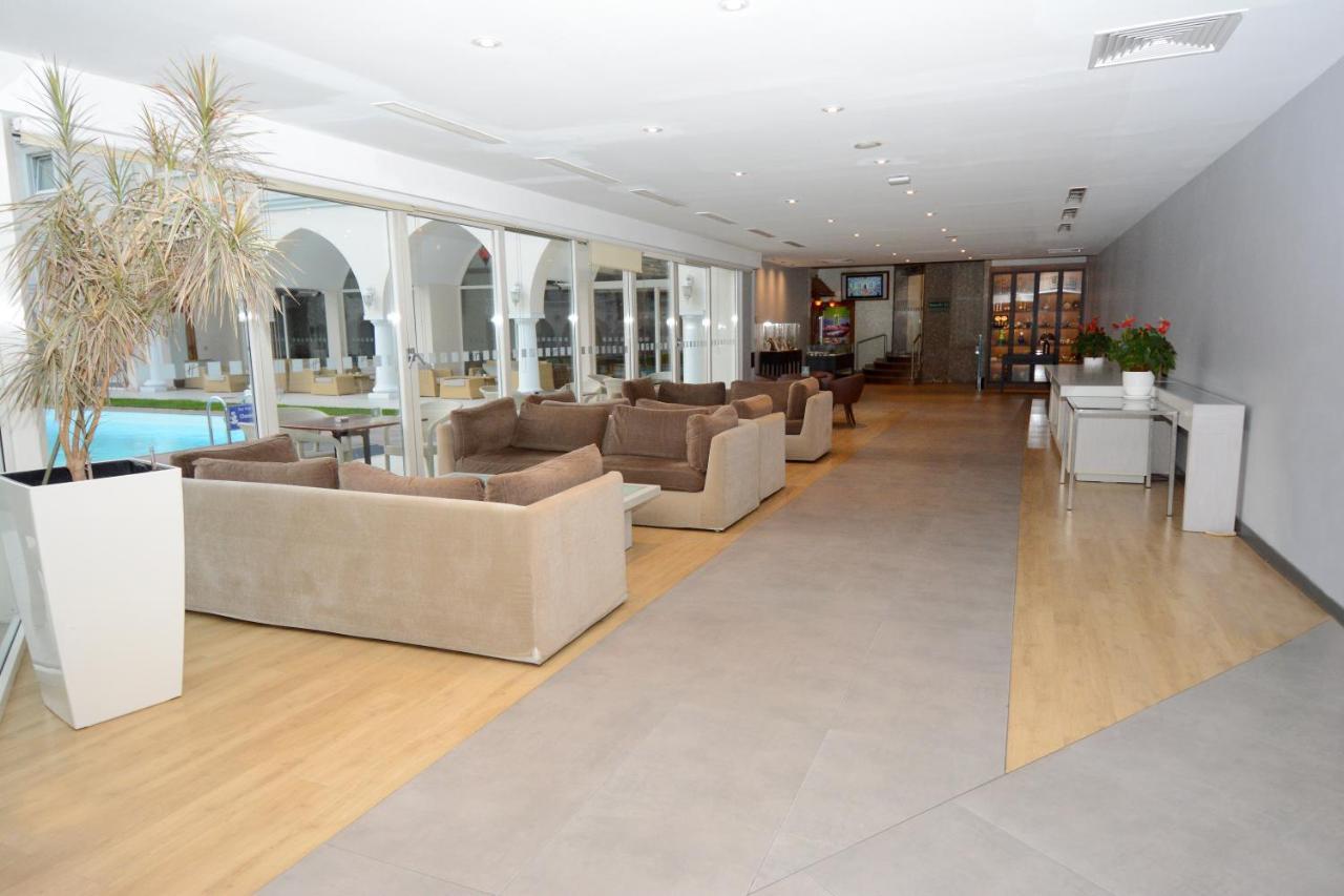 Holiday Inn Istanbul City By Ihg Екстериор снимка The lounge at the airport